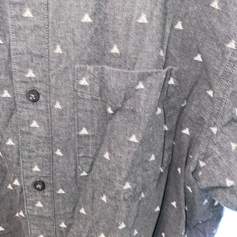 North Face Shirt Mens‎ XL Gray Teepees Chest Pocket Button Front 100% Cotton